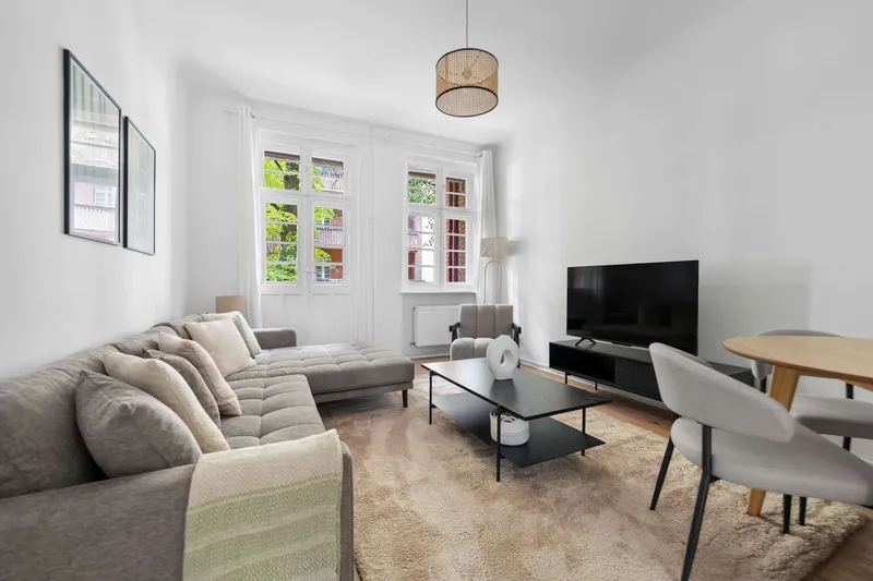 Beeindruckende 3-Zimmer-Wohnung in Neukölln - voll möbliert — photo 1